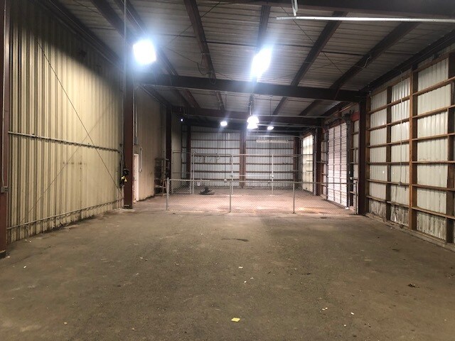 More Photos Of 483 Shelley St, Springfield Warehouse For Lease