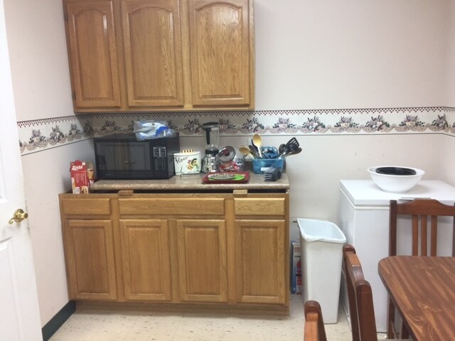 More Photos Of 15044-15050 Rankin Ave, Dunlap Freestanding For Sale