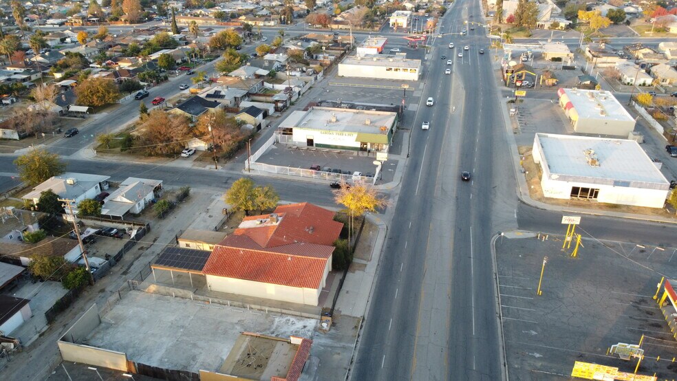 More Photos Of 3201 Niles St, Bakersfield General Retail For Sale
