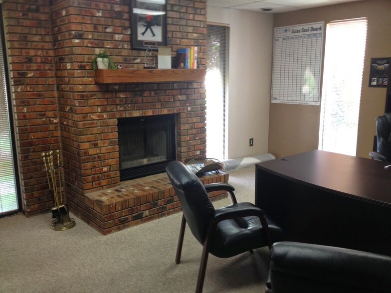 More Photos Of 410 E Southern Ave, Tempe Medical For Lease