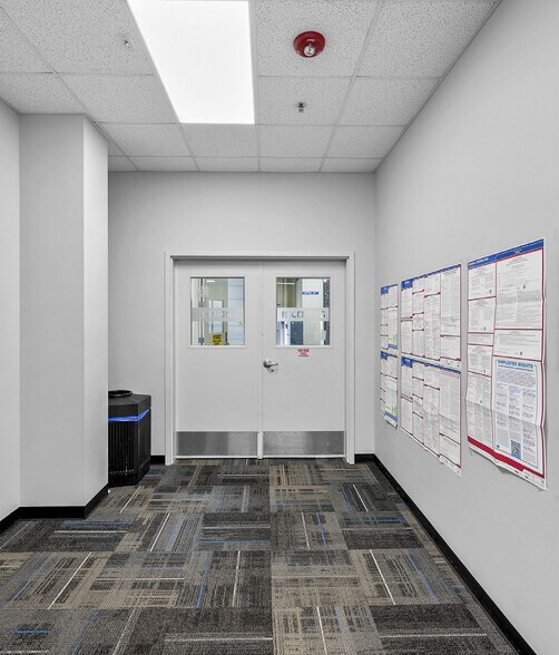 More Photos Of 46280 Dylan Dr, Novi Warehouse For Lease