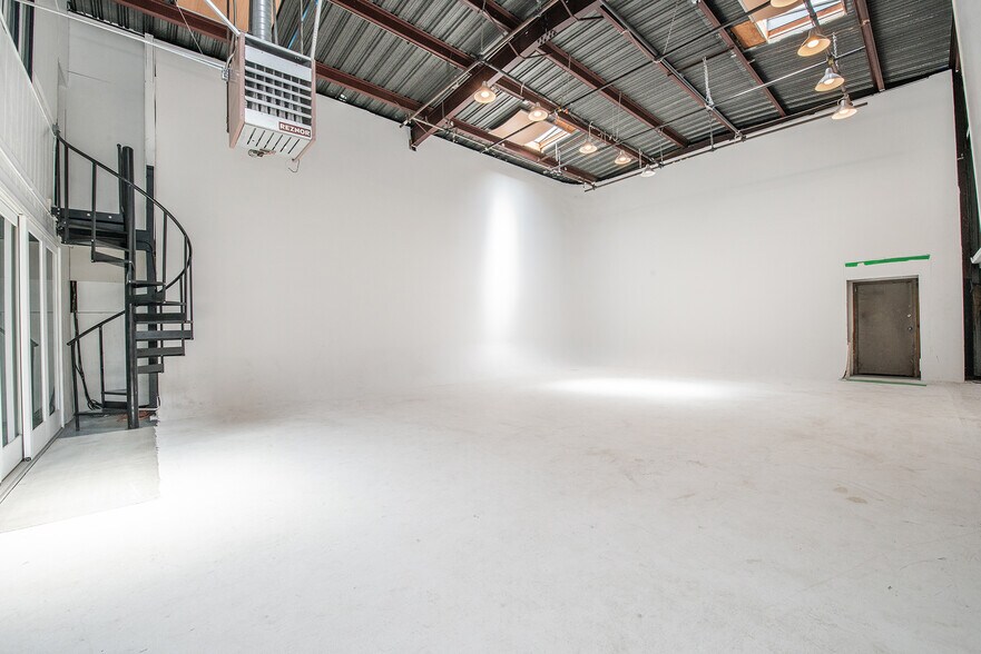 More Photos Of 577 Shotwell St, San Francisco General Retail For Sale