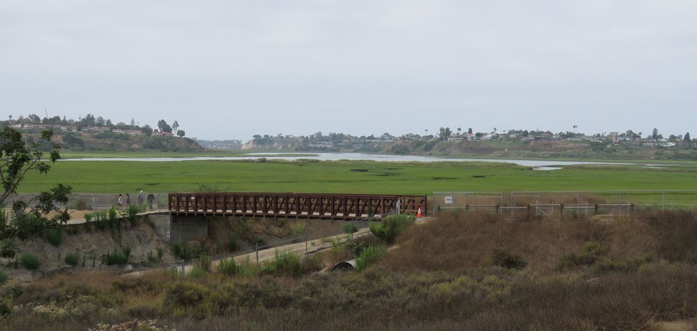 More Photos Of 2280 N University Dr, Newport Beach Office For Lease