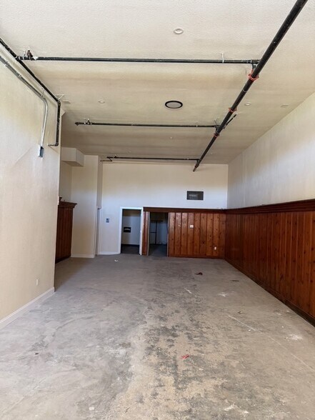 More Photos Of 510 Macdonald Ave, Richmond Storefront Retail Residential For Lease