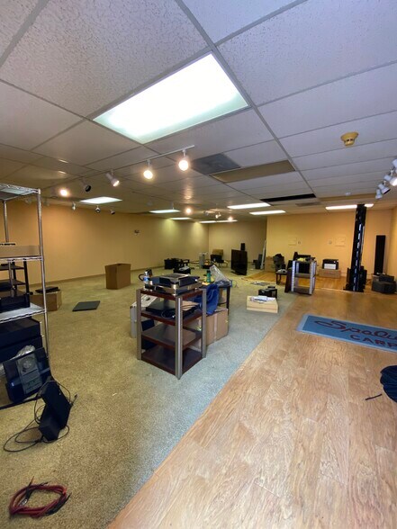 More Photos Of 1370-1376 E Cypress Rd, Covina Industrial For Lease