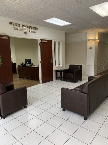 More Photos Of 9220 Bonita Beach Rd, Bonita Springs Medical For Lease