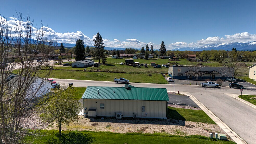 More Photos Of 115 Valley View St, Stevensville Restaurant For Sale