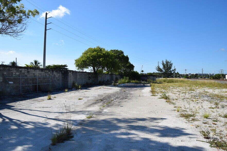 More Photos Of 1666 Old Dixie Highway, Jupiter Land For Sale