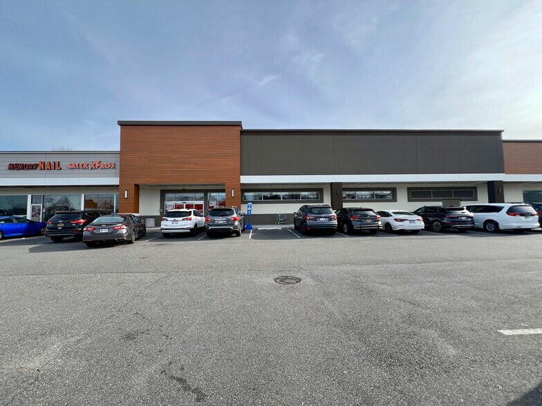 More Photos Of 166-206 New Hyde Park Rd, Franklin Square Storefront For Lease