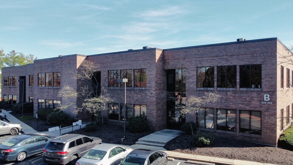 More Photos Of 84-93 Omega Dr, Newark Medical For Lease