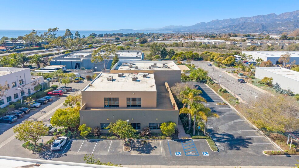 More Photos Of 6398 Cindy Ln, Carpinteria Office For Sale