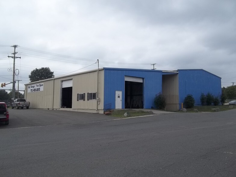 Primary Photo Of 9151 Liberia Ave, Manassas Warehouse For Lease