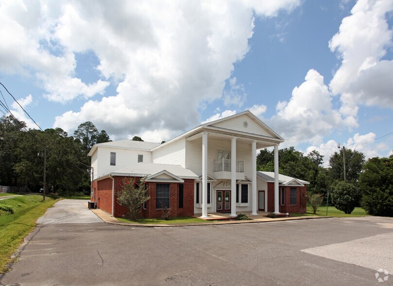 More Photos Of 7203 Pine Forest Rd, Pensacola Office Residential For Lease