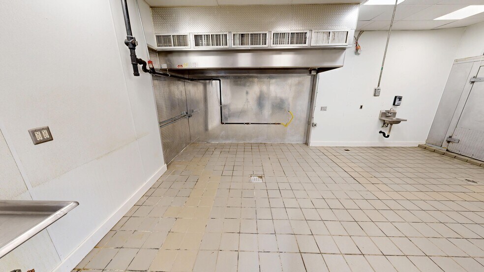 More Photos Of 32 Witherspoon St, Princeton Restaurant For Lease