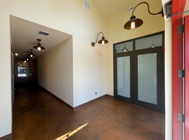 More Photos Of 1080 Fulton Ln, Saint Helena Office For Lease