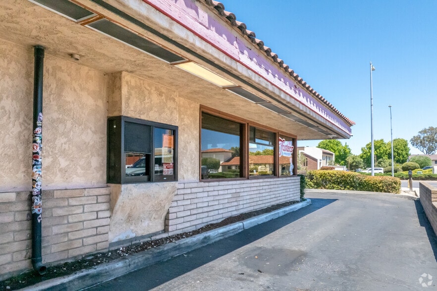 More Photos Of 1120 E Ocean Ave, Lompoc Fast Food For Sale