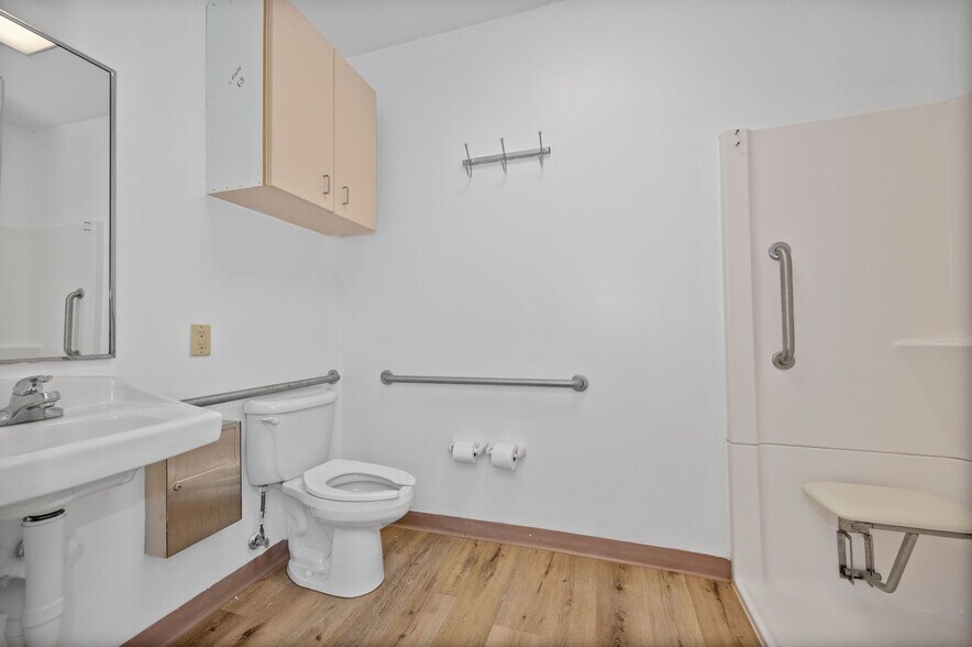 More Photos Of 4630 Pleasant Ave, Fairfield Medical For Lease