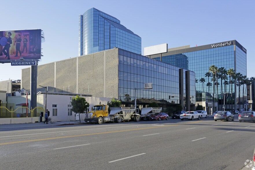 More Photos Of 11388-11390 W Olympic Blvd, Los Angeles Loft Creative Space For Lease