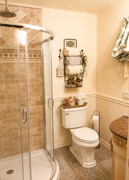 More Photos Of 15 West St, Lake George Hospitality For Sale