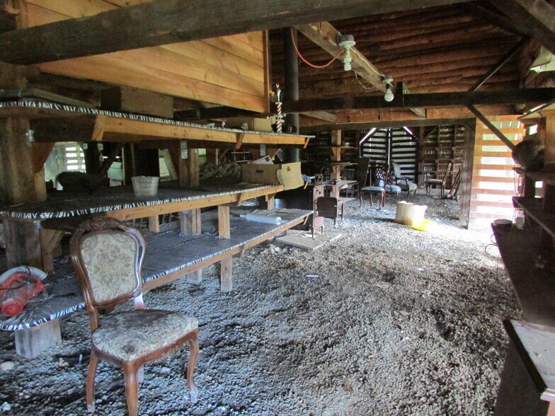 More Photos Of 72 Wood Rd, Quechee Industrial For Sale