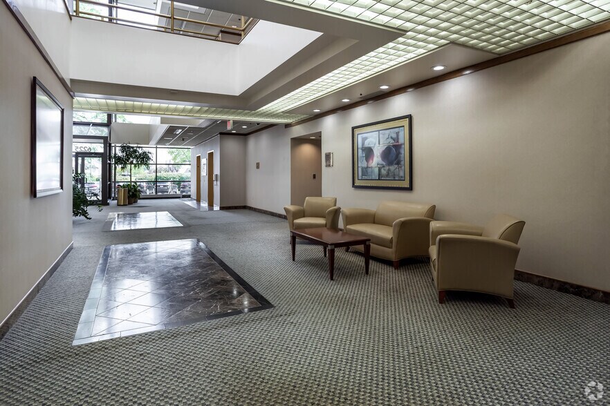 More Photos Of 6400 Sheridan Dr, Buffalo Office For Lease