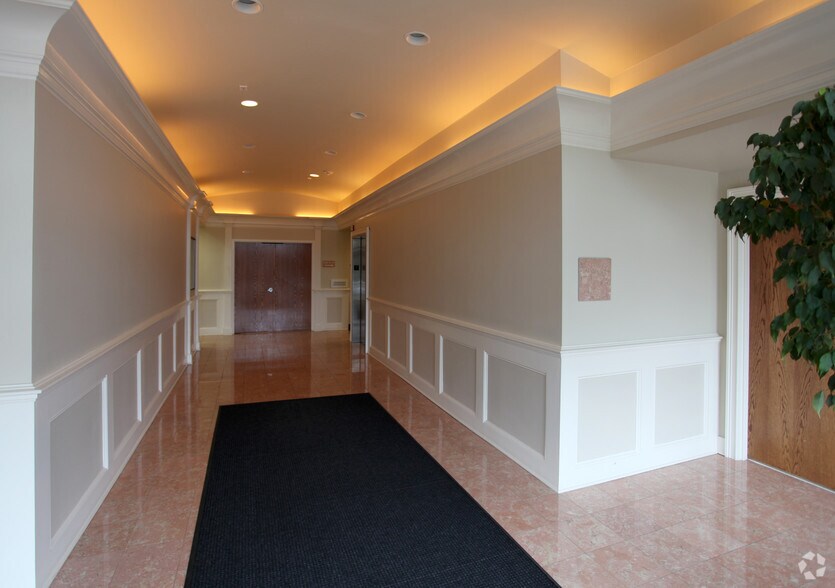 More Photos Of 333 E Six Forks Rd, Raleigh Office For Lease