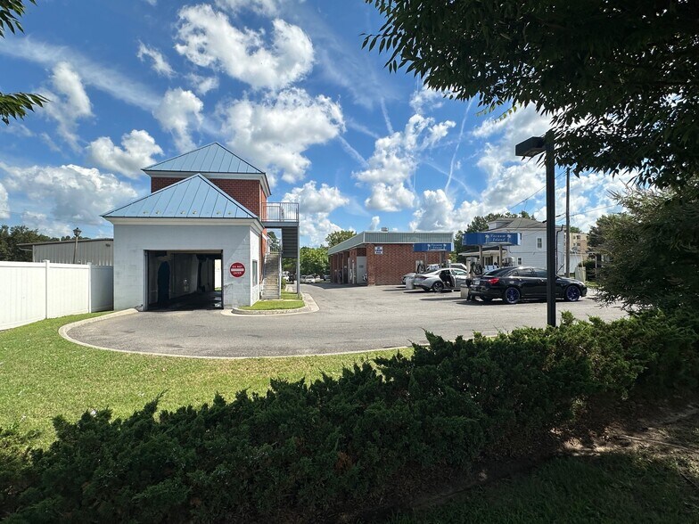 More Photos Of 910 W Washington St, Suffolk Freestanding For Sale