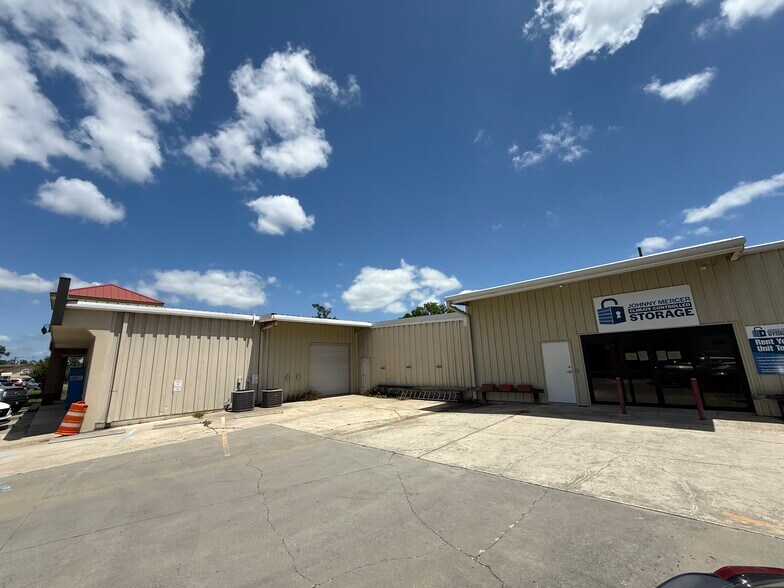 More Photos Of 211B Johnny Mercer Blvd, Savannah Self Storage For Sale