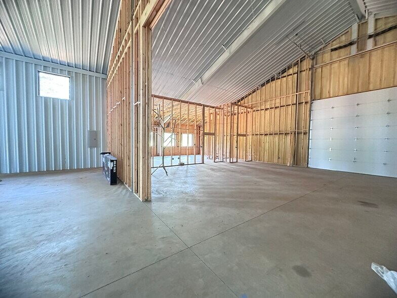 More Photos Of 10300 AR-72, Bentonville Industrial For Sale