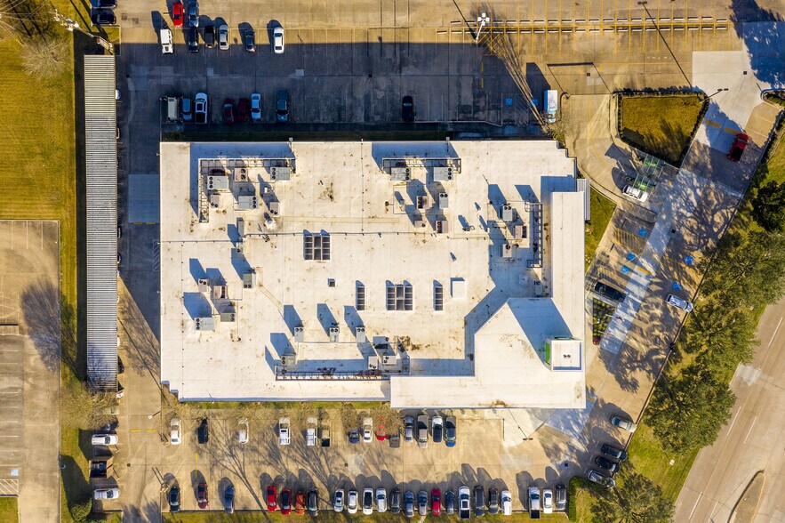 More Photos Of 9601 Jones Rd, Houston Office For Lease