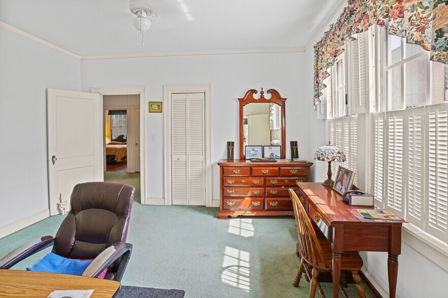 More Photos Of 728 E 55th St, Savannah Religious Facility For Sale