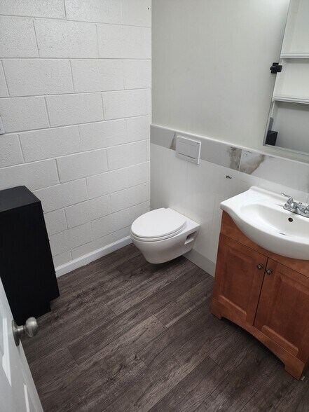 More Photos Of 1755 Tanen St, Napa Warehouse For Lease