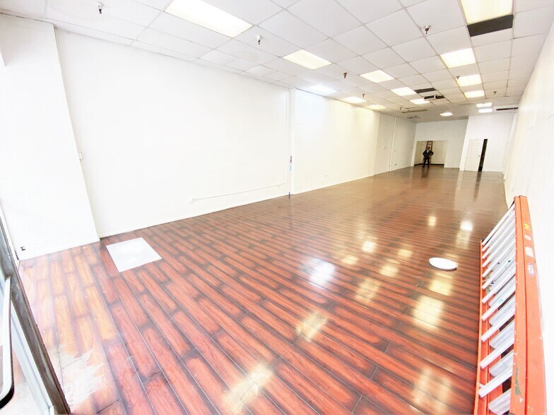 More Photos Of 248-260 S Broadway, Los Angeles General Retail For Sale