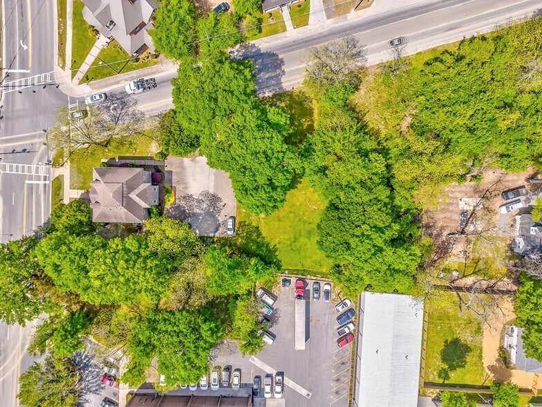 More Photos Of 417 Court St, Calhoun Office For Sale