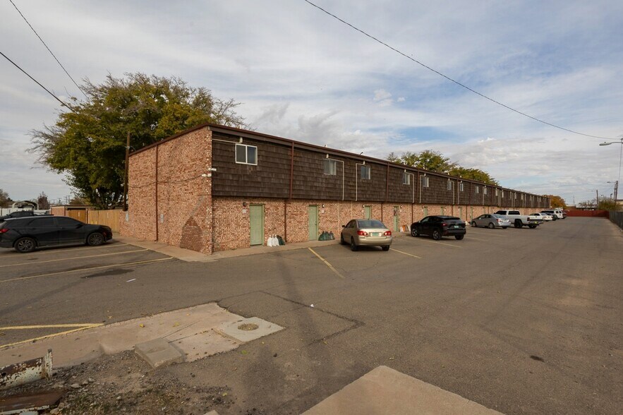 More Photos Of 1800 S Pennsylvania Ave, Roswell Apartments For Sale