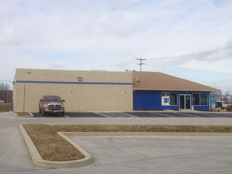 More Photos Of 6145 York Rd, New Oxford Freestanding For Lease