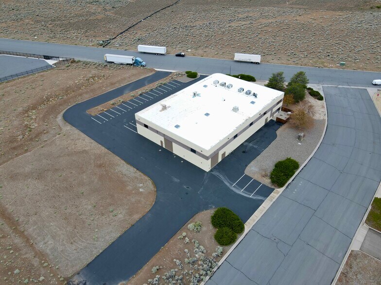 More Photos Of 5 Airpark Vista Blvd, Dayton Manufacturing For Sale