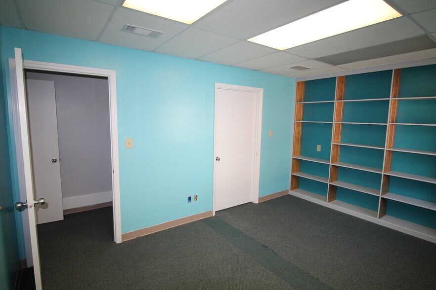 More Photos Of 419 S York St, Gastonia Medical For Sale