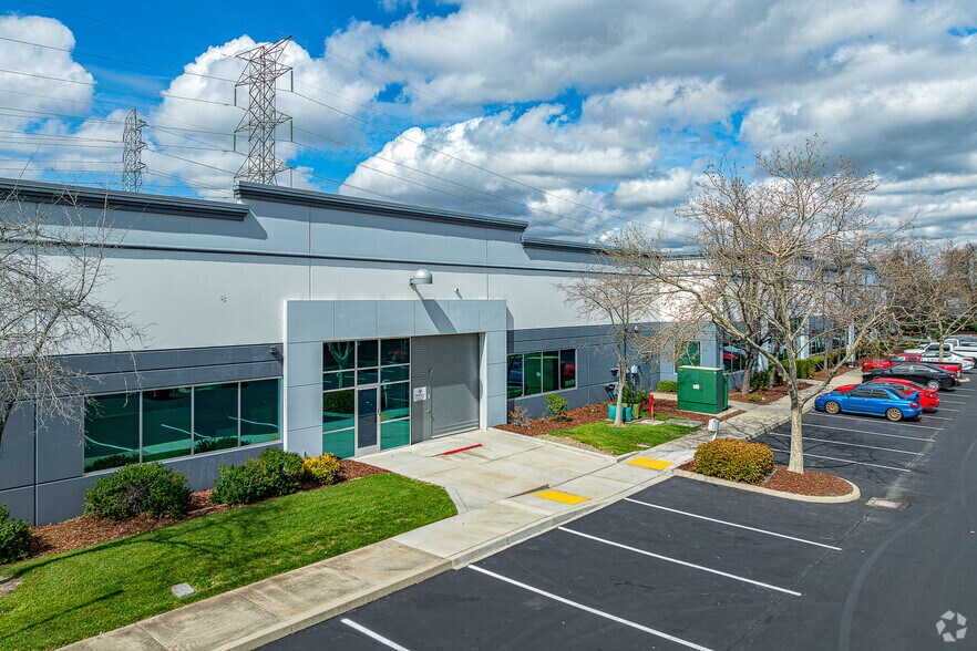 More Photos Of 1014 N Market Blvd, Sacramento Unknown For Lease