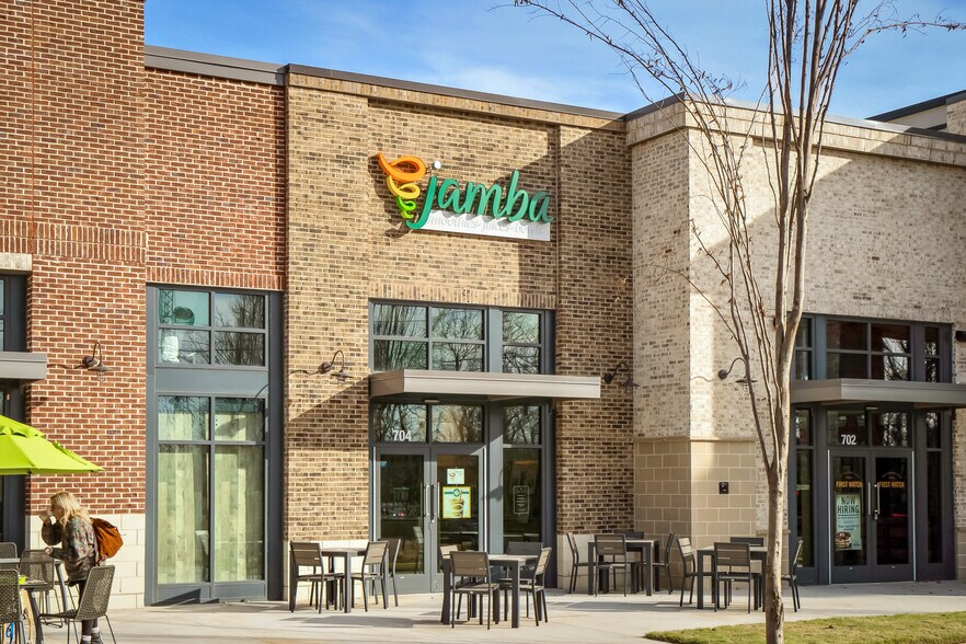 More Photos Of 905 Memorial Dr, Atlanta Unknown For Lease