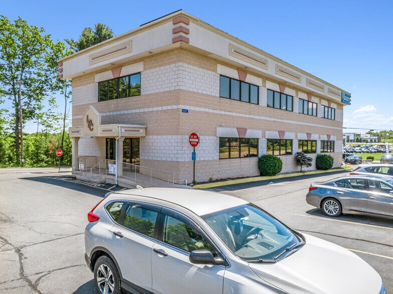 More Photos Of 631 Airport Rd, Hazle Township Office For Lease