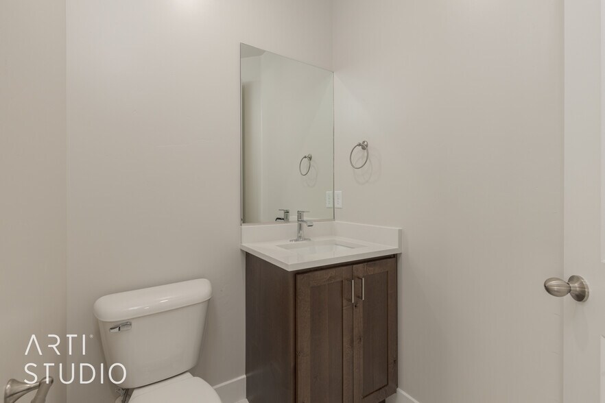 More Photos Of 1990 W 250 S, Hurricane Apartments For Sale