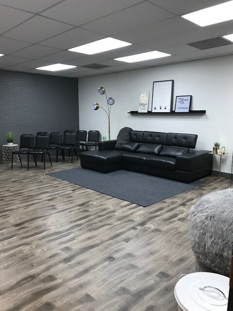 More Photos Of 1720 S Edmonds Ln, Lewisville Office For Lease