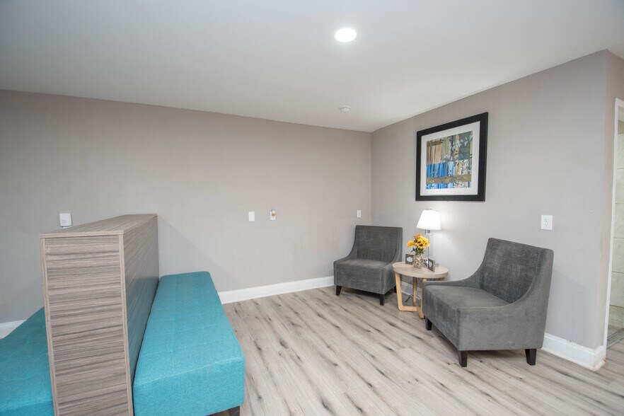 More Photos Of 750 Cobb Place Blvd NW, Kennesaw Hotel For Sale