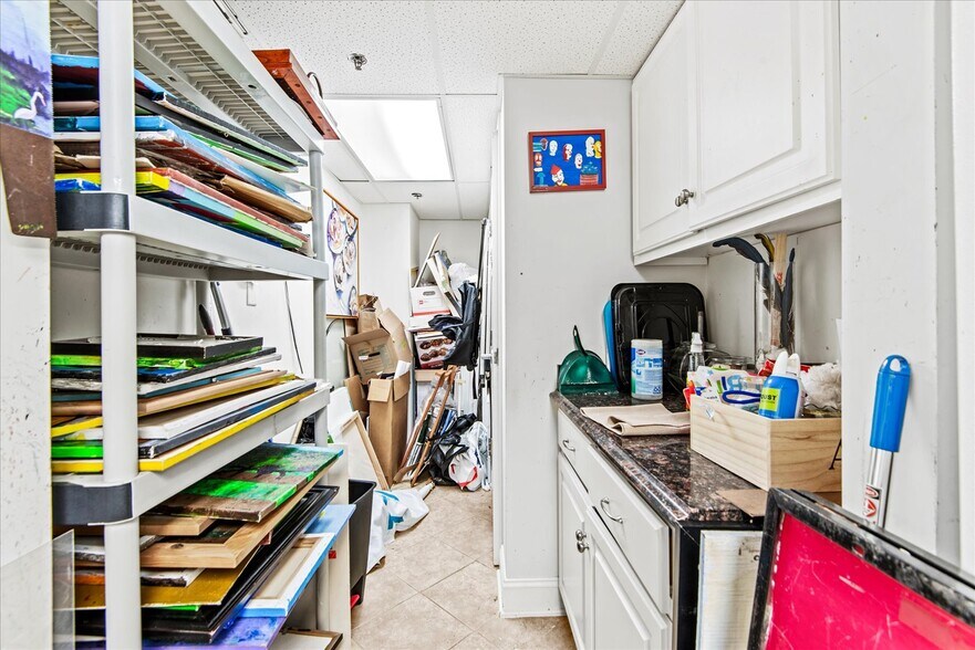 More Photos Of 100 Taylor St, Colonial Beach Storefront Retail Office For Sale