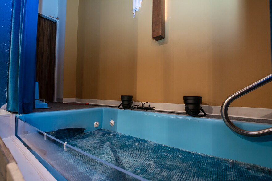 More Photos Of 733 Country Club Dr, Xenia Religious Facility For Sale