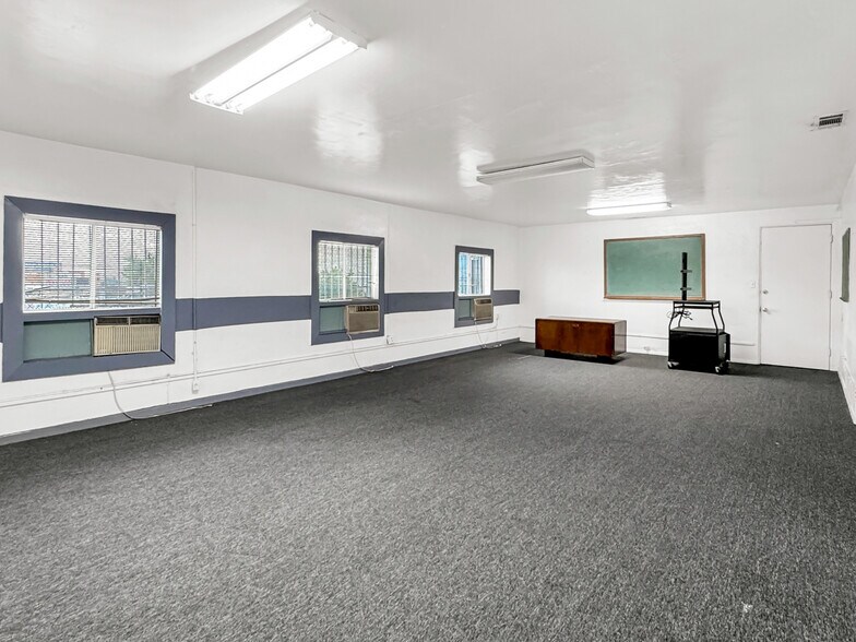 More Photos Of 920 S Atlantic Blvd, Los Angeles Office For Sale