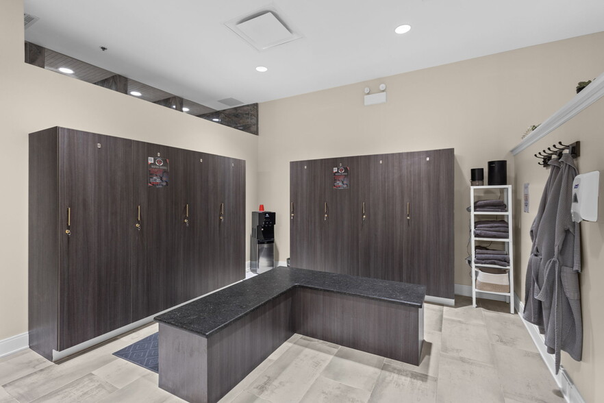 More Photos Of 11240 W Laraway Rd, Frankfort Storefront Retail Office For Sale