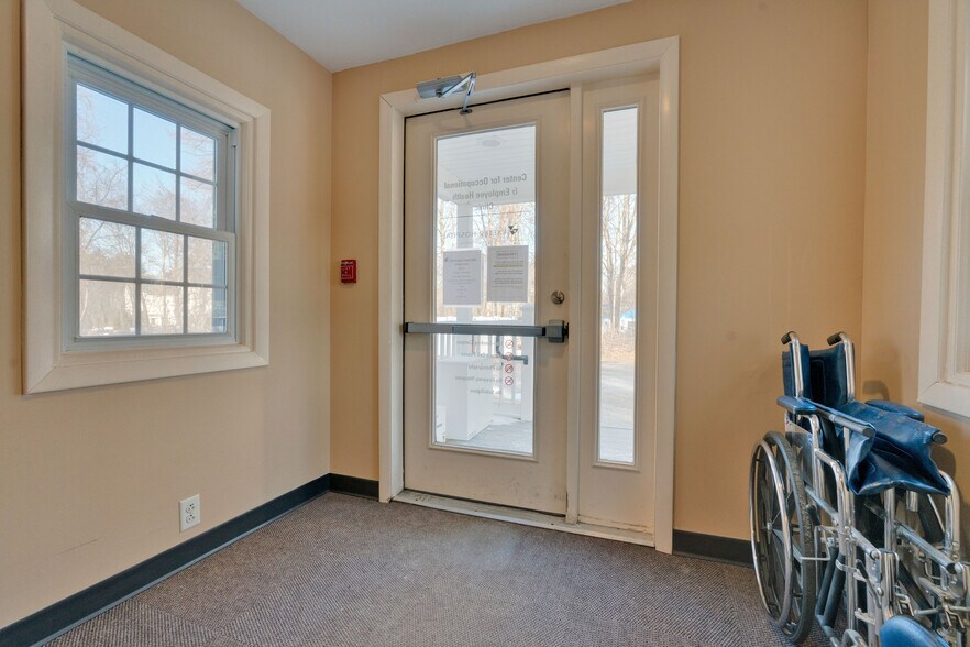 More Photos Of 6 Hampton Rd, Exeter Medical For Sale