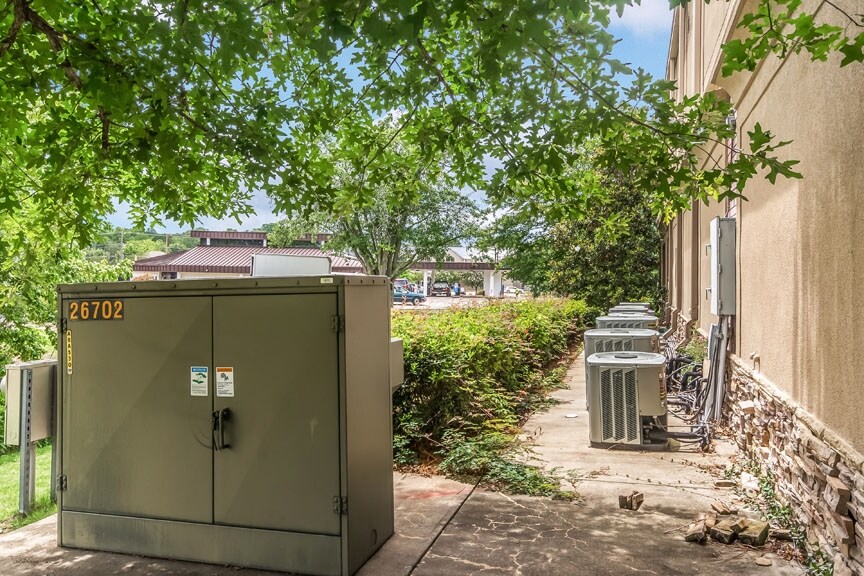 More Photos Of 3140 Zelda Ct, Montgomery Office For Lease